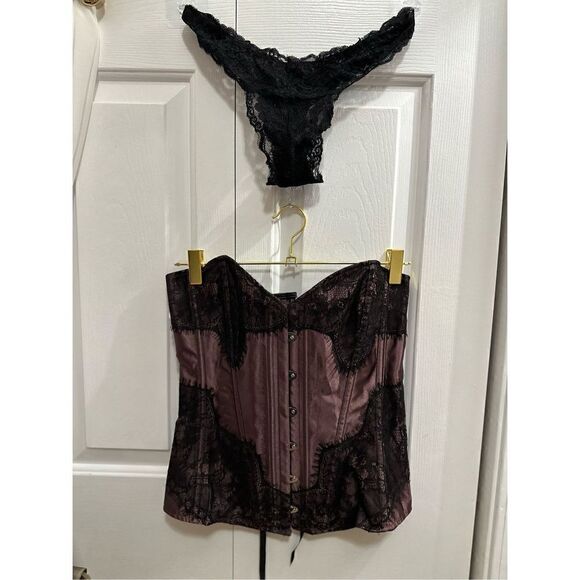 Adore me purple and black lace corset and panties - Picture 5 of 5